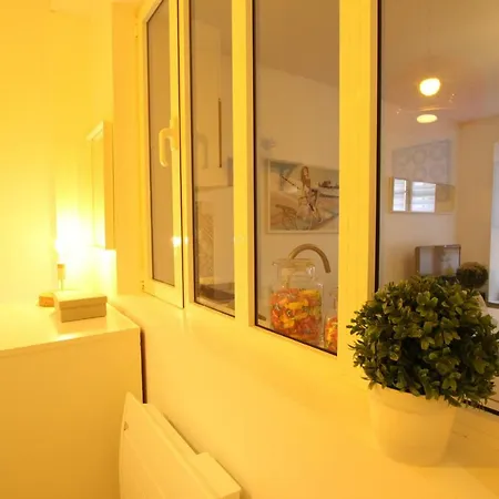 Center - Modern Cocoon - Bookingalsace Appartement Colmar